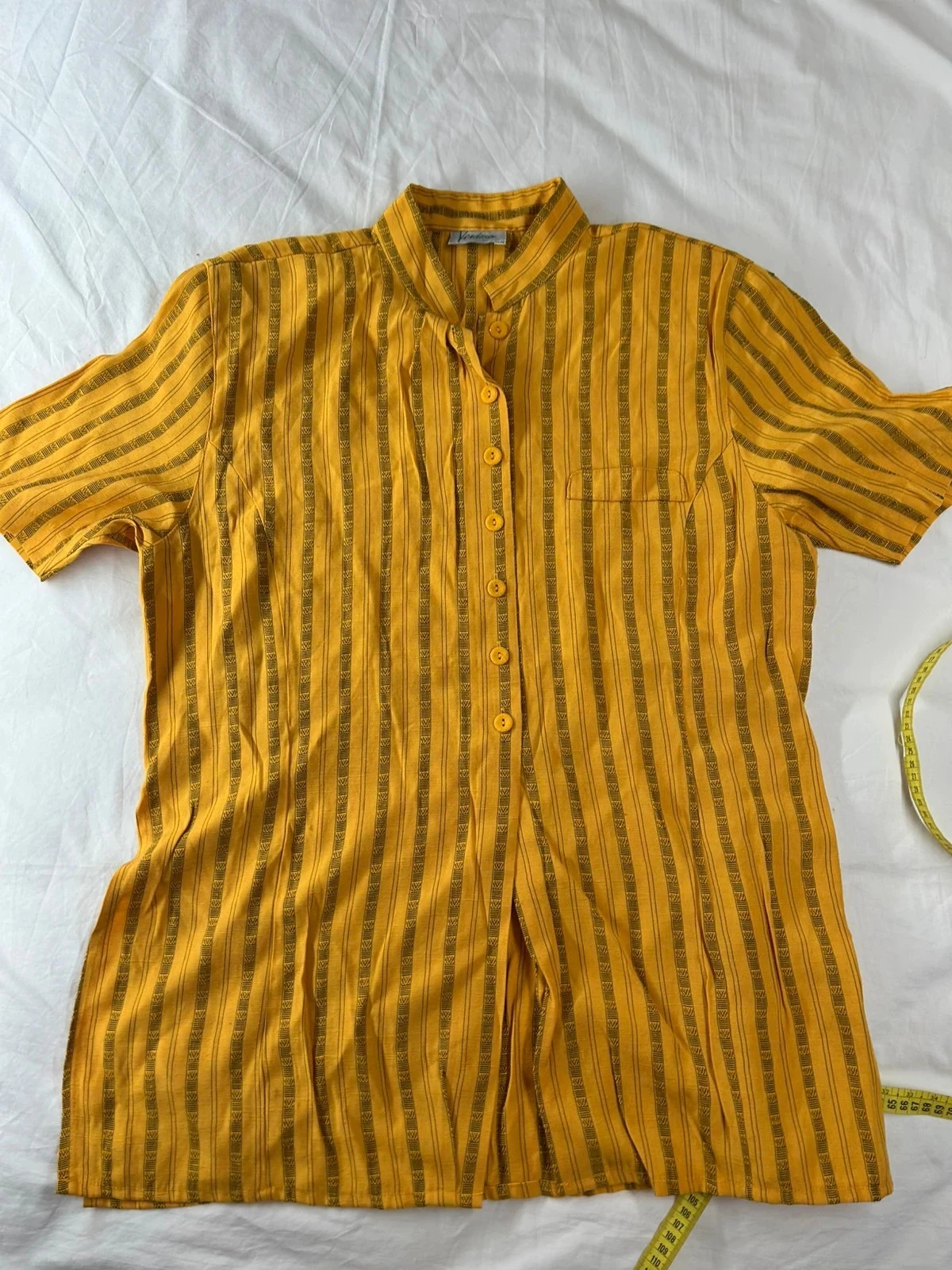 Chemise à manches courtes jaune moutarde verdosa